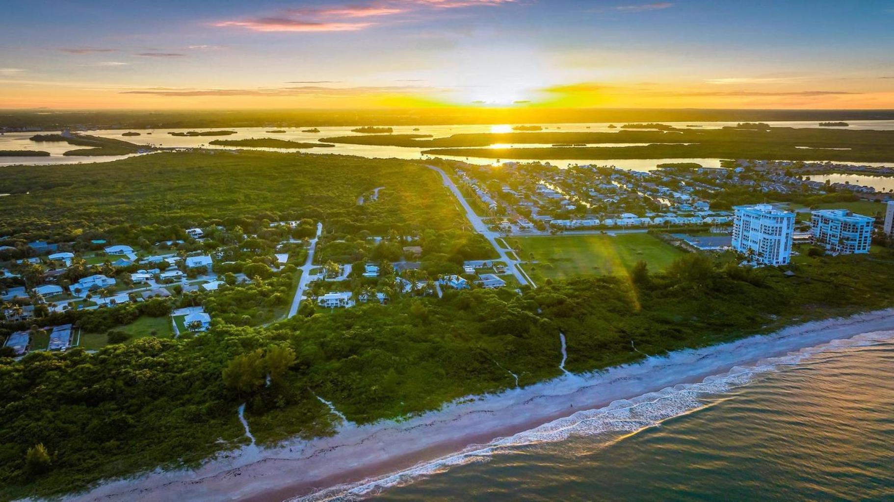Fort Pierce - 2Bd,2Ba Tropical Surfside Retreat エクステリア 写真